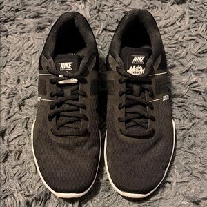 Nike Women's Black Athletic City Trainer 2 Running Shoes With Comfort Footbed